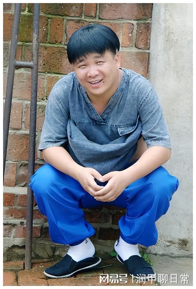 孙小宝的跌宕人Kaiyun 开云生：从迎娶19岁金玲、认网红干爹到心梗住院(图1)